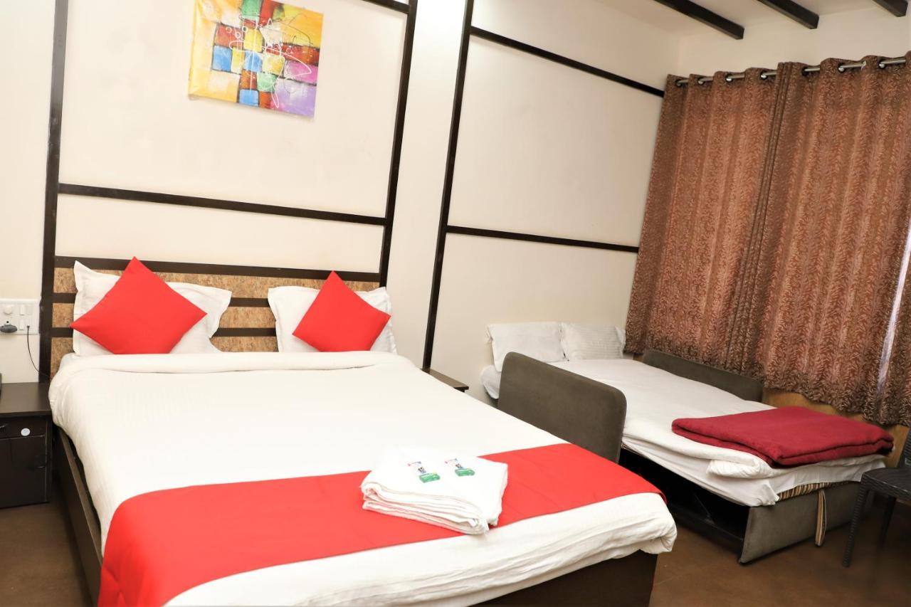 River Palace - A Valley View Hotel Panchgani Bagian luar foto
