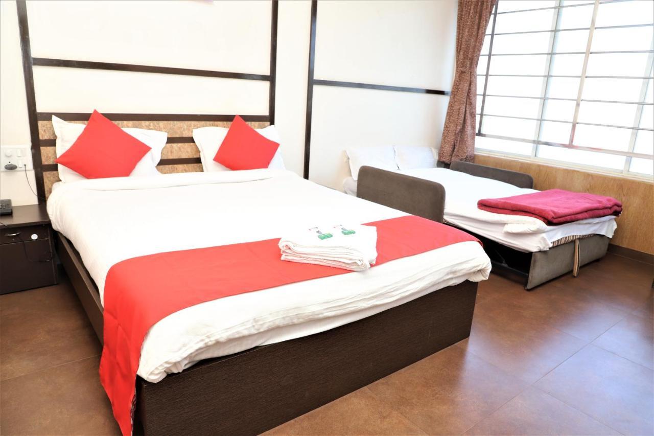 River Palace - A Valley View Hotel Panchgani Bagian luar foto